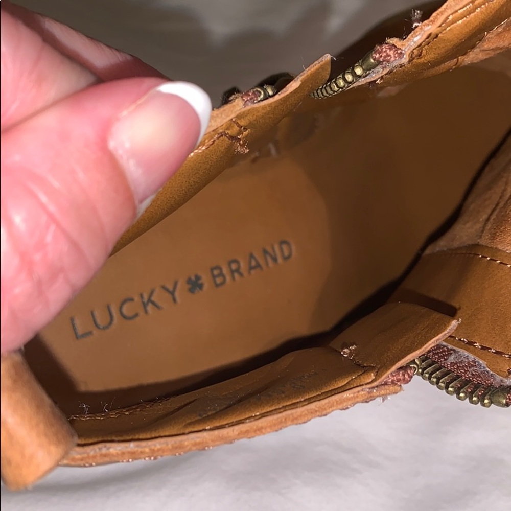 Good used condition 6 1/2 Lucky Leather booties - Picture 7 of 8